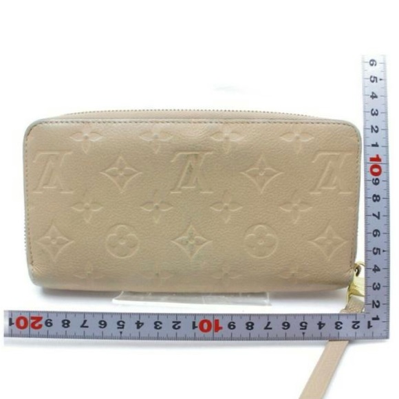 Louis Vuitton Zippy wallet in Turtledove Empreinte Leather - Picture 8 of 8